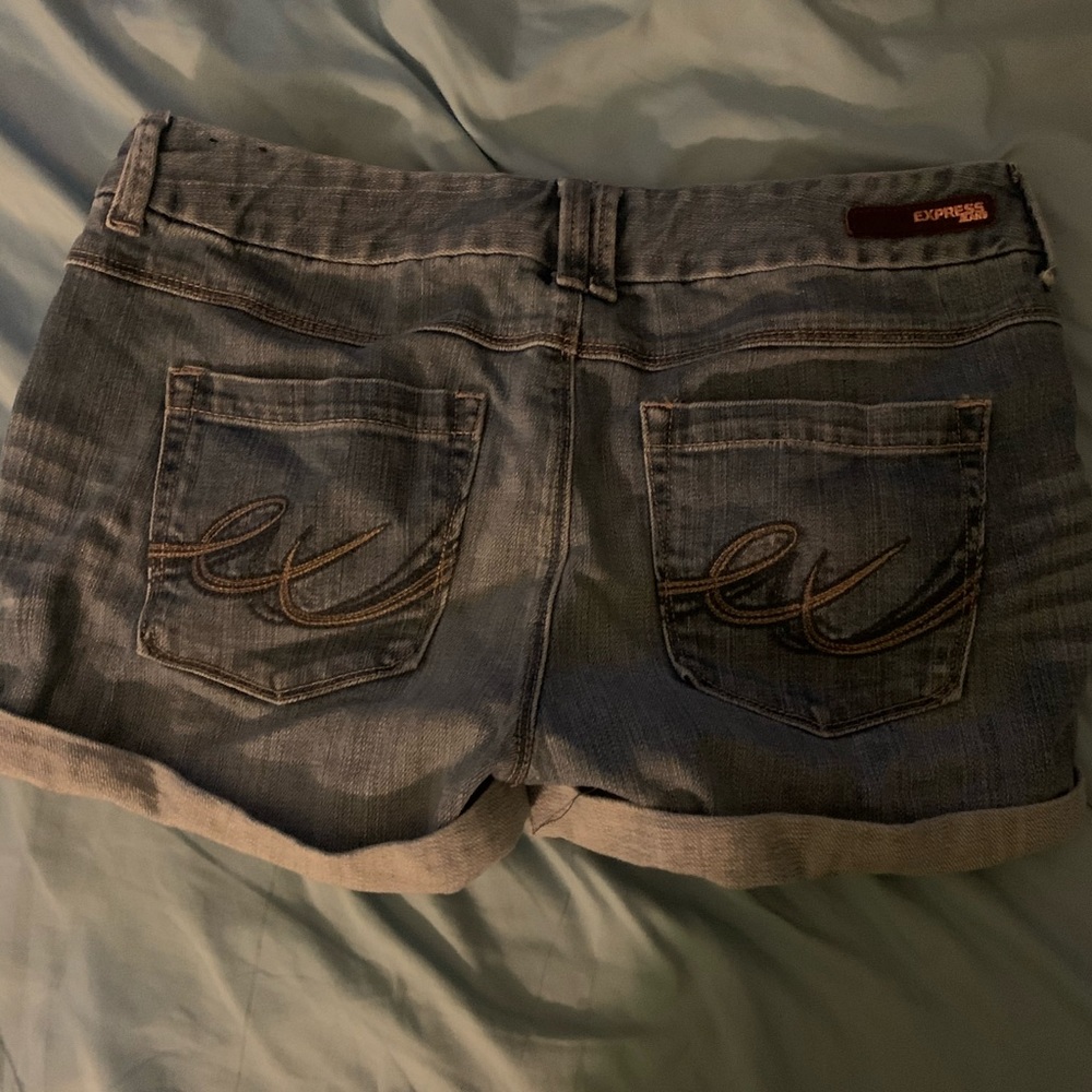 Express shorts - Picture 2 of 3